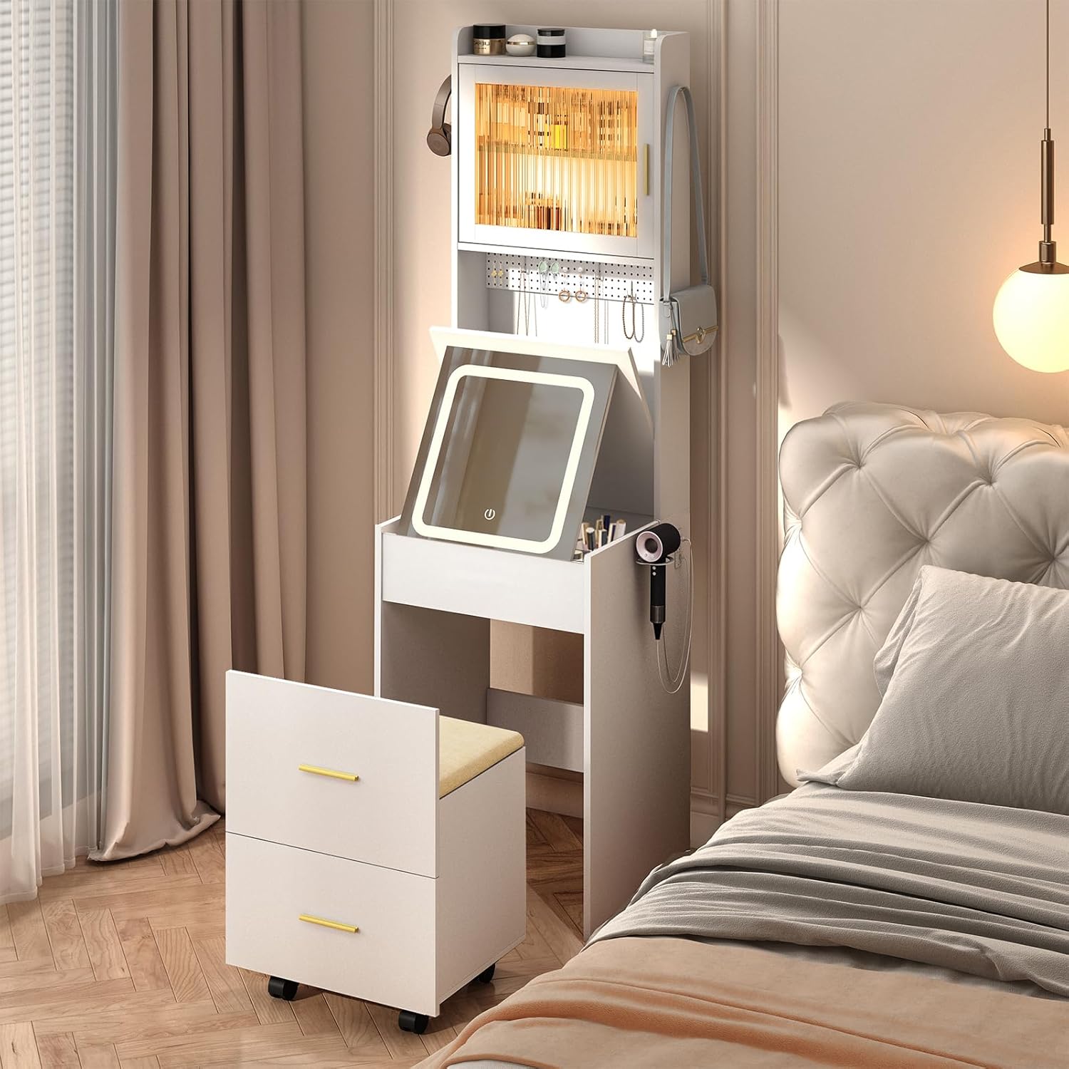 Toaletka 3 w 1 z składanym pan – Desk Setup Charging Station recenzja i cena